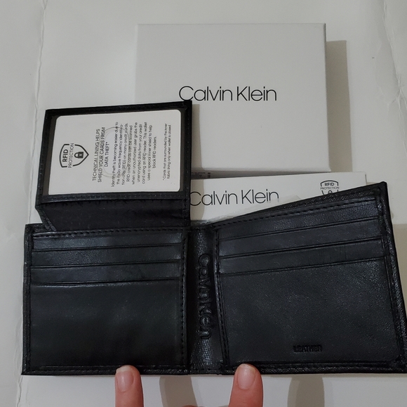 🤩New in box authentic Calvin Klein genuine leather Mens black wallet - Picture 6 of 9